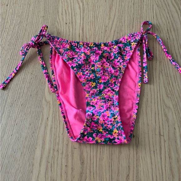 🆕 Wild Fable Women's Side-Tie Cheeky Bikini Bottom only-Pink Floral Print XS🆕 - Picture 4 of 11